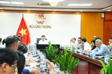 Ông Nguyễn Hồng Diên, Bộ trưởng Bộ Công Thương chủ trì cuộc họp (ảnh: MOIT)