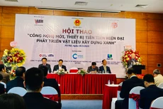 Đại diện Hội Vật liệu xây dựng Việt Nam phát biểu tại Hội thảo Công nghệ mới, thiết bị tiên tiến hiện đại phát triển vật liệu xây dựng xanh