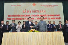 Bộ Công Thương bàn giao quyền đại diện chủ sở hữu 6 tập đoàn, tổng công ty lớn về "siêu Ủy ban" 