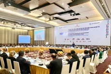 Thủ tướng Phạm Minh Chính phát biểu tại Hội nghị Thủ tướng Chính phủ gặp mặt cộng đồng doanh nghiệp FDI và Diễn đàn Doanh nghiệp Việt Nam thường niên tổ chức ngày 19/3, tại Hà Nội. Ảnh: Lê Tiên