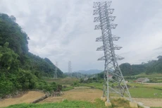 Vướng mắc về bồi thường, giải phóng mặt bằng hiện là một trong những thách thức cản tiến độ các dự án điện trọng điểm (ảnh minh họa: Internet)