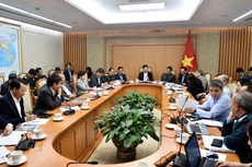 Phó Thủ tướng Trịnh Đình Dũng chủ trì họp về công tác chuẩn bị đầu tư dự án Cảng Hàng không quốc tế Long Thành. (ảnh: VGP)