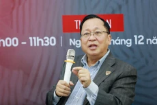 Giáo sư Hà Tôn Vinh