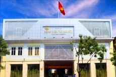 Bệnh viện Tim Hà Nội vừa ra quyết định xử phạt đối với một số nhà thầu tham dự thầu cung ứng thuốc nhưng từ chối ký hợp đồng. Ảnh: NC st