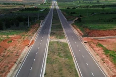 Đường trục ven biển ĐT.719B (đoạn từ Quốc lộ 1 đến cầu Suối Nhum) mở ra nhiều dư địa phát triển cho tỉnh Bình Thuận