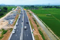 Cao tốc Bắc - Nam phía Đông đoạn Bãi Vọt - Hàm Nghi được đưa vào khai thác dịp 30/4/2025. Ảnh: Phạm Đức