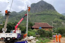 Một trong những khó khăn khi thực hiện các gói thầu khắc phục hậu quả thiên tai là những địa điểm gặp sự cố thường không tập trung, khó tiếp cận. Ảnh minh họa: Ngọc Điệp