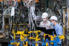 S&P Global: "Sức khỏe" ngành sản xuất Việt Nam giảm nhẹ trong tháng cuối năm 2024