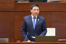 Bộ trưởng Nguyễn Văn Thắng cho biết, Luật Hỗ trợ doanh nghiệp vừa và nhỏ năm 2017 đã có quy định về chính sách hỗ trợ các hộ kinh doanh chuyển đổi lên doanh nghiệp. Tuy nhiên, sau hơn 7 năm triển khai, số lượng chuyển đổi của các hộ kinh doanh thành doanh nghiệp không nhiều.