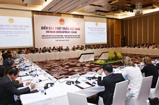 Thông tin tới các đối tác phát triển tại VDF 2016, Thủ tướng Chính phủ Nguyễn Xuân Phúc khẳng định lại quyết tâm xây dựng Chính phủ liêm chính, kiến tạo phát triển, hành động Ảnh: Lê Tiên. 