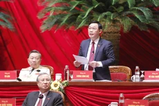 Đồng chí Vương Đình Huệ, Ủy viên Bộ Chính trị, Bí thư Thành ủy Hà Nội điều hành phiên thảo luận sáng ngày 28/1/2021