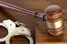 Kê khống chi phí để tham ô ở Comael