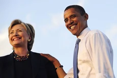 Tổng thống Barack Obama và cựu Ngoại trưởng Hillary Clinton (Ảnh: AFP)