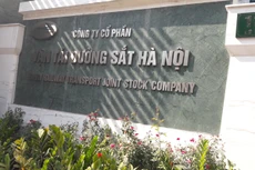 Sau khi cổ phần hóa, Công ty CP Vận tải đường sắt Hà Nội chỉ được quản lý và sử dụng hơn 64.000 m2 đất so với 559.944 m2 trước đó. Ảnh: Việt Ba