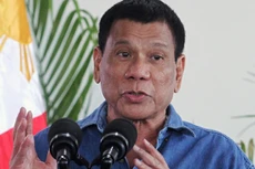 Tổng thống Duterte nói chỉ có Trung Quốc mới giúp được Philippines. Ảnh: Reuters.