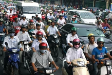 Trong số các công trình giao thông cấp bách giảm ùn tắc giao thông tại Hà Nội được Thủ tướng Chính phủ cho phép áp dụng cơ chế đặc thù, hiện có 3 công trình đang được thi công, 2 công trình tạm dừng triển khai