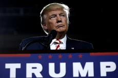 Ứng viên tổng thống đảng Cộng hoà Donald Trump tại sự kiện ở Prescott Valley. Ảnh: Reuters