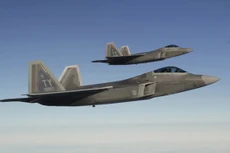 F-22 sẽ nằm trong số các vũ khí được Mỹ triển khai dài hạn tại Đông Á. Ảnh: Japan Times.