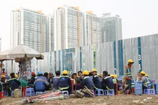 Tăng trưởng của nước ta chủ yếu vẫn dựa vào khai thác tài nguyên, vốn đầu tư và lao động giá rẻ. Ảnh: Tiên Giang