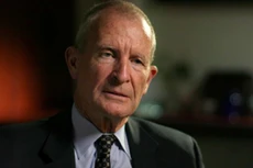 Đô đốc Mỹ Dennis Blair trả lời phỏng vấn. Ảnh: ABC News