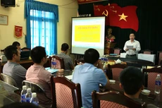 Chỉ có 4 trong số 20 nhà thầu mua hồ sơ mời thầu nộp hồ sơ dự thầu. Ảnh: Lê Tiên
