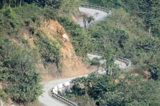 Lựa chọn nhà thầu sửa chữa Quốc lộ 4H đoạn qua tỉnh Điện Biên