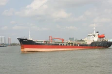 Bằng thủ đoạn đòi hoa hồng, tiền gửi giá khi mua tàu và khai thác kinh doanh cho thuê tàu biển, các đối tượng đã chiếm đoạt của Vinashinlines hơn 260 tỷ đồng. Ảnh: Lê Tiên