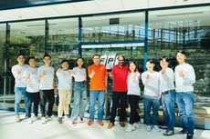 FPT Software hiện có 30 nghìn nhân sự tại 30 quốc gia, trong đó có 3 nghìn chuyên gia quốc tế thuộc hơn 70 quốc tịch