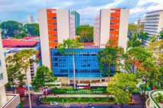 Gói thầu Cung cấp dịch vụ vệ sinh bệnh viện khu vực tòa nhà Trạng Nguyên, Cát Tường và Bách Hợp năm 2024 - 2025 có giá dự toán hơn 16 tỷ đồng. Ảnh: SL