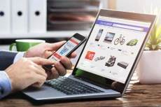 Kinh doanh online nợ thuế có thể bị cấm xuất cảnh