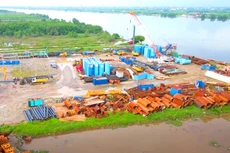 Dự án Cảng dịch vụ đa chức năng Đua Fat Kim Sơn (tỉnh Ninh Bình) được khởi công tháng 3/2022 và đang trong quá trình thi công mặt bằng. Ảnh: Phan Dương