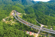 Hầm đường bộ qua Đèo Cả là công trình hầm đường bộ cấp đặc biệt đầu tiên do người Việt thiết kế và thi công