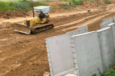 Công ty TNHH MTV Minh Cường Bạc Liêu từng trúng nhiều gói thầu xây lắp tại Bạc Liêu. Ảnh minh họa: Tiên Giang