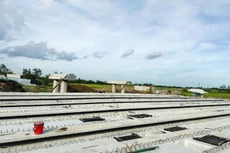 Đến nay, tổng giá trị thực hiện của Dự án thành phần 4 cao tốc Châu Đốc - Cần Thơ - Sóc Trăng đạt 304,4 tỷ đồng