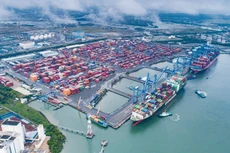 Hệ thống cảng biển khu vực Cái Mép - Thị Vải được đầu tư với quy mô hiện đại mang tầm vóc quốc tế. Ảnh: Trần Trang