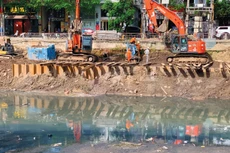 Theo Luật Thủ đô (sửa đổi), Hà Nội được phép quyết định dự án BT trong lĩnh vực giao thông vận tải, thủy lợi, thoát nước, xử lý nước thải. Ảnh: Nhã Chi
