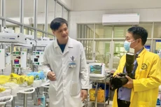 Báo chí là kênh thông tin quan trọng phản ánh những tồn tại, bất cập và đề xuất giải pháp tháo gỡ khó khăn, vướng mắc trong thực tiễn hoạt động của ngành y tế. Ảnh: Lê Tiên