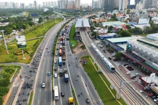 Dự án Metro số 1 Bến Thành - Suối Tiên dự kiến vận hành thương mại vào cuối năm 2024. Ảnh: Lê Hiếu