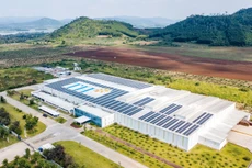 Hệ thống điện mặt trời áp mái được các trang trại, nhà máy TH trên khắp cả nước triển khai, giúp giảm phát thải khoảng 4.500 - 5.000 tấn khí CO2 mỗi năm