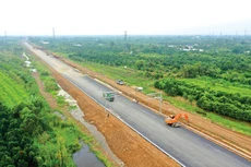 Đến cuối tháng 3/2024, Bộ Giao thông vận tải đã giải ngân được khoảng 10.700 tỷ đồng vốn đầu tư công, đạt 19,2% kế hoạch. Ảnh: Lê Tiên