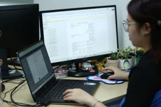 Để tham gia đấu thầu qua mạng, các nhà thầu phải đăng ký và được cấp tài khoản (chứng thư số) tham gia Hệ thống mạng đấu thầu quốc gia. Ảnh: Lê Tiên