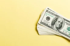 [Infographic] Đầu tư 1.000 USD sau 5 năm trên sàn chứng khoán thu về được bao nhiêu?