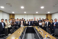 Bộ trưởng Nguyễn Chí Dũng làm việc với Mạng lưới đổi mới sáng tạo Việt Nam tại Hàn Quốc