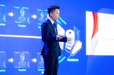 Ông Vũ Anh Đức - Phó Giám đốc Trung tâm nền tảng và định danh số, FPT IS chia sẻ tại sự kiện