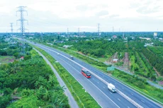 Dự kiến cao tốc Cao Lãnh - An Hữu cơ bản hoàn thành vào cuối năm 2026, kéo gần vùng Cao Lãnh, Tháp Mười với trục cao tốc Bắc - Nam. Ảnh: Lê Tiên