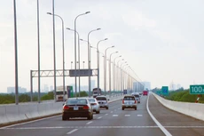 Cao tốc TP.HCM - Long Thành - Dầu Giây quy mô 4 làn xe đã mãn tải, cần sớm được mở rộng. Ảnh: Lê Tiên