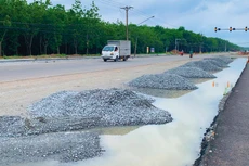 Gói thầu Xây lắp đoạn từ Km4+740 đến cuối tuyến và cầu cạn qua Mũi Kỳ Vân có dự toán 330,82 tỷ đồng, thu hút 7 nhà thầu tham dự. Ảnh mimh họa : Nhã Chi