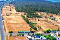 Gói thầu số 01XL Toàn bộ phần xây lắp công trình thuộc Dự án Hạ tầng kỹ thuật khu dân cư Khoan Hậu, phường Xuân Đài, thị xã Sông Cầu (Phú Yên) có giá gần 28 tỷ đồng