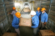 Theo số liệu từ Hiệp hội Xi măng Việt Nam, lượng xi măng tiêu thụ nội địa năm 2023 chỉ bằng 84% so với năm 2022. Ảnh: Song Lê