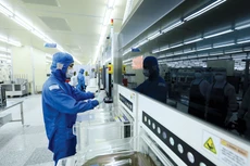 Tăng trưởng GDP quý I ước tăng 5,66% so với cùng kỳ năm trước, trong đó khu vực công nghiệp, xây dựng và dịch vụ có dấu hiệu khởi sắc. Ảnh: Tuấn Anh